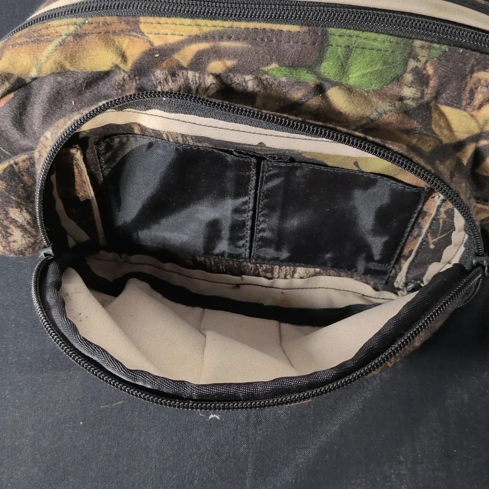 L L Bean Mossy Oak Padded Camo Hunting  Waist Fanny Pack 3 Pockets